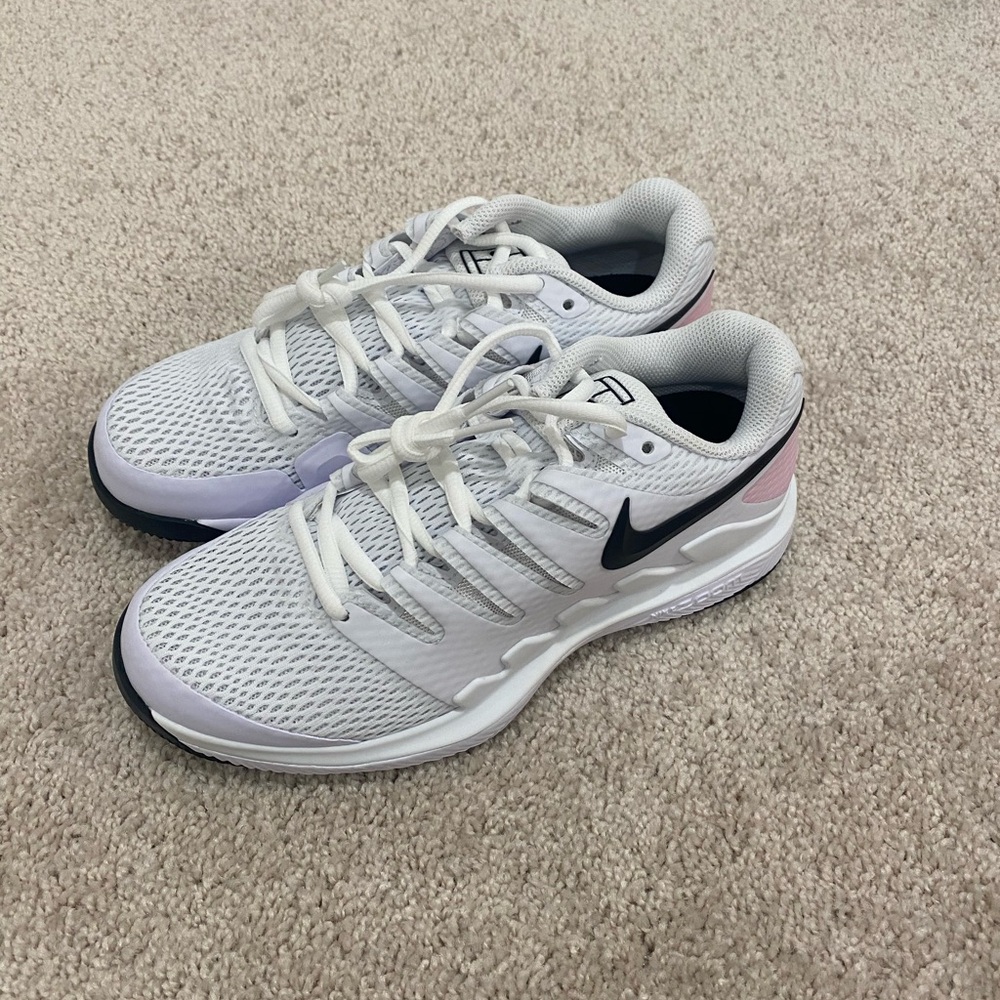 Nike Women's White and Black Sneakers with Pink Detail